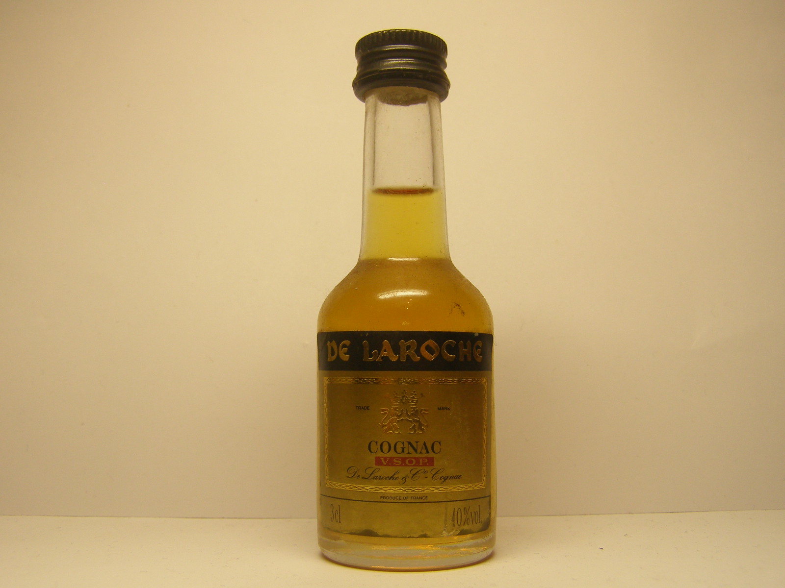 DE LAROCHE V.S.O.P. Cognac